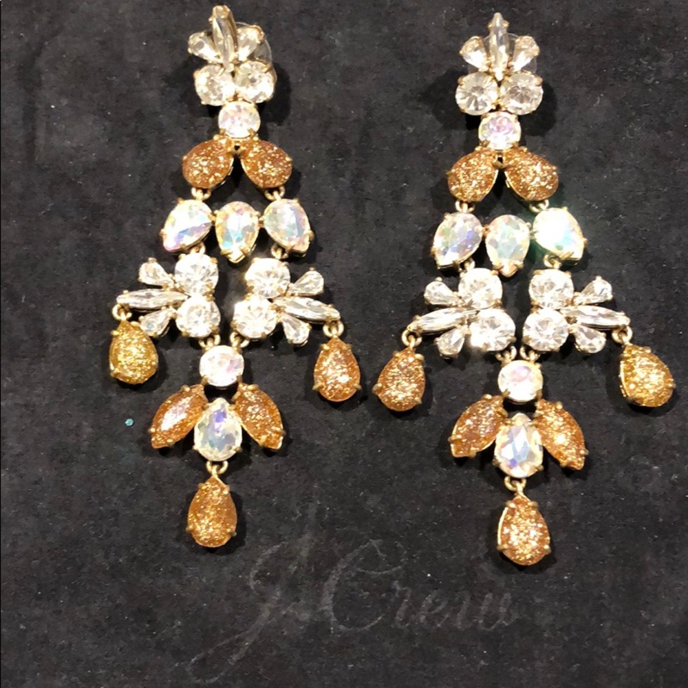 Dangling Earring!